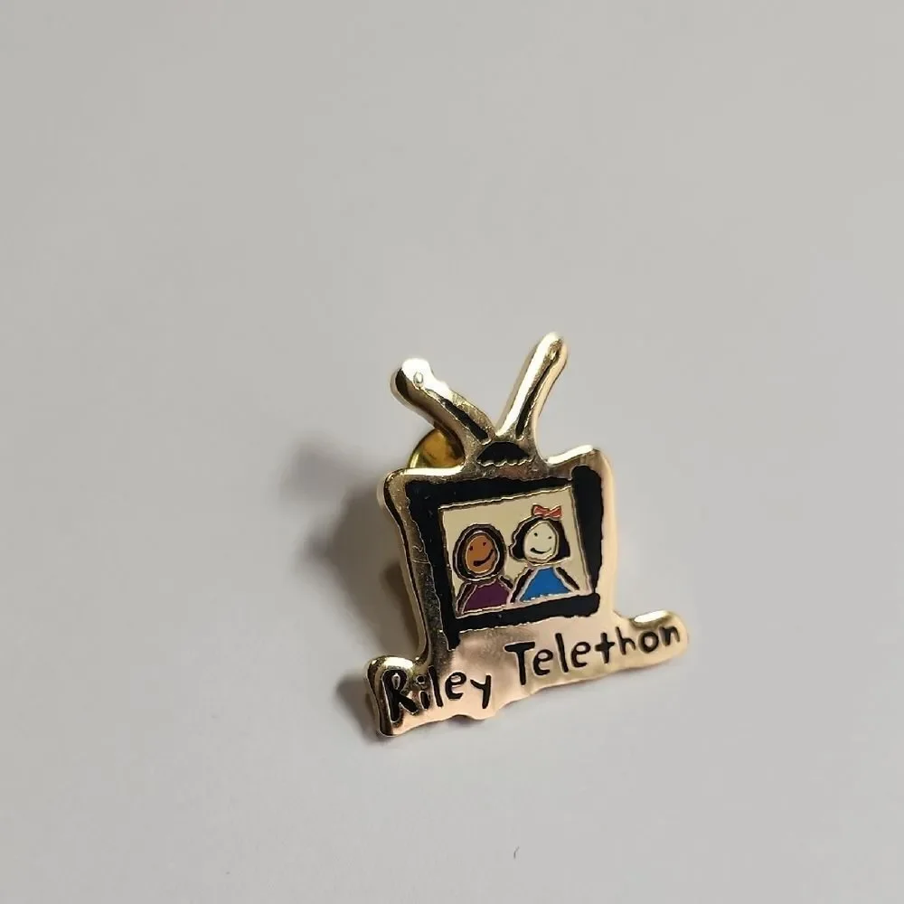 Gold Riley Telethon Pin